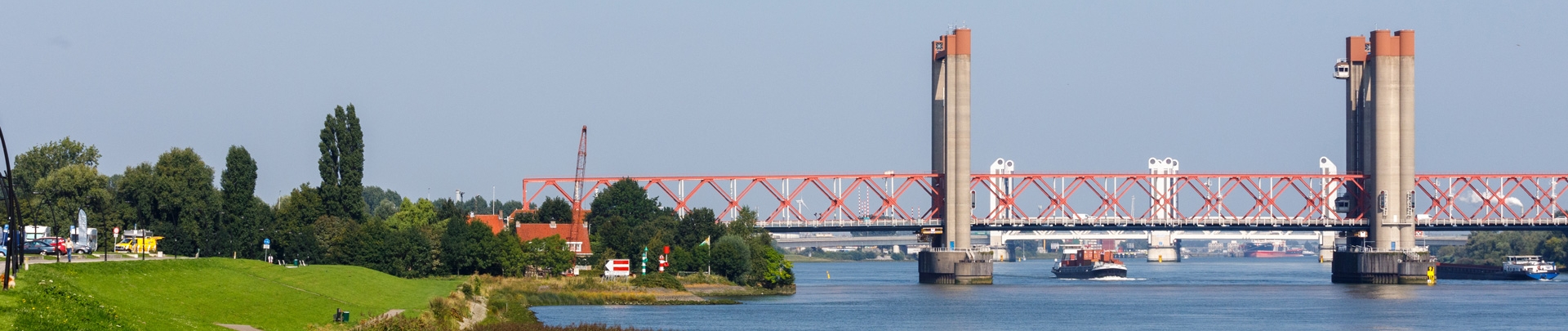 Brug bij Spijkenisse